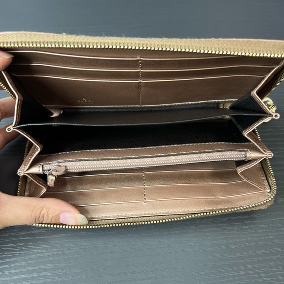 Vintage Gucci Interlocking GG Leather Continental Wallet - Picture 4 of 17